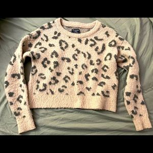 Abercrombie & Fitch Cropped Leopard Sweater